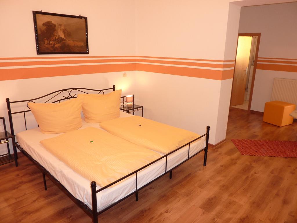 Hotel Oranien Nastätten Стая снимка